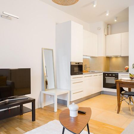 P&O Serviced Apartments Rydygiera Varşovia Exterior foto